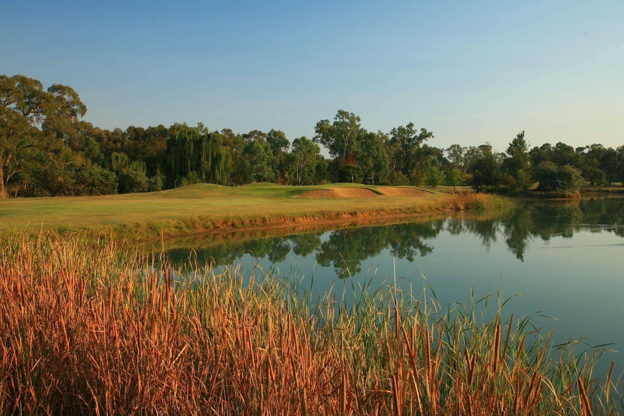 Thurgoona Country Club Resort Exterior foto